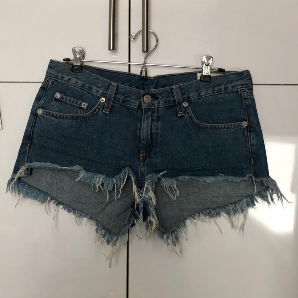 Super cute daisy duke shorts! Perfect blue color!